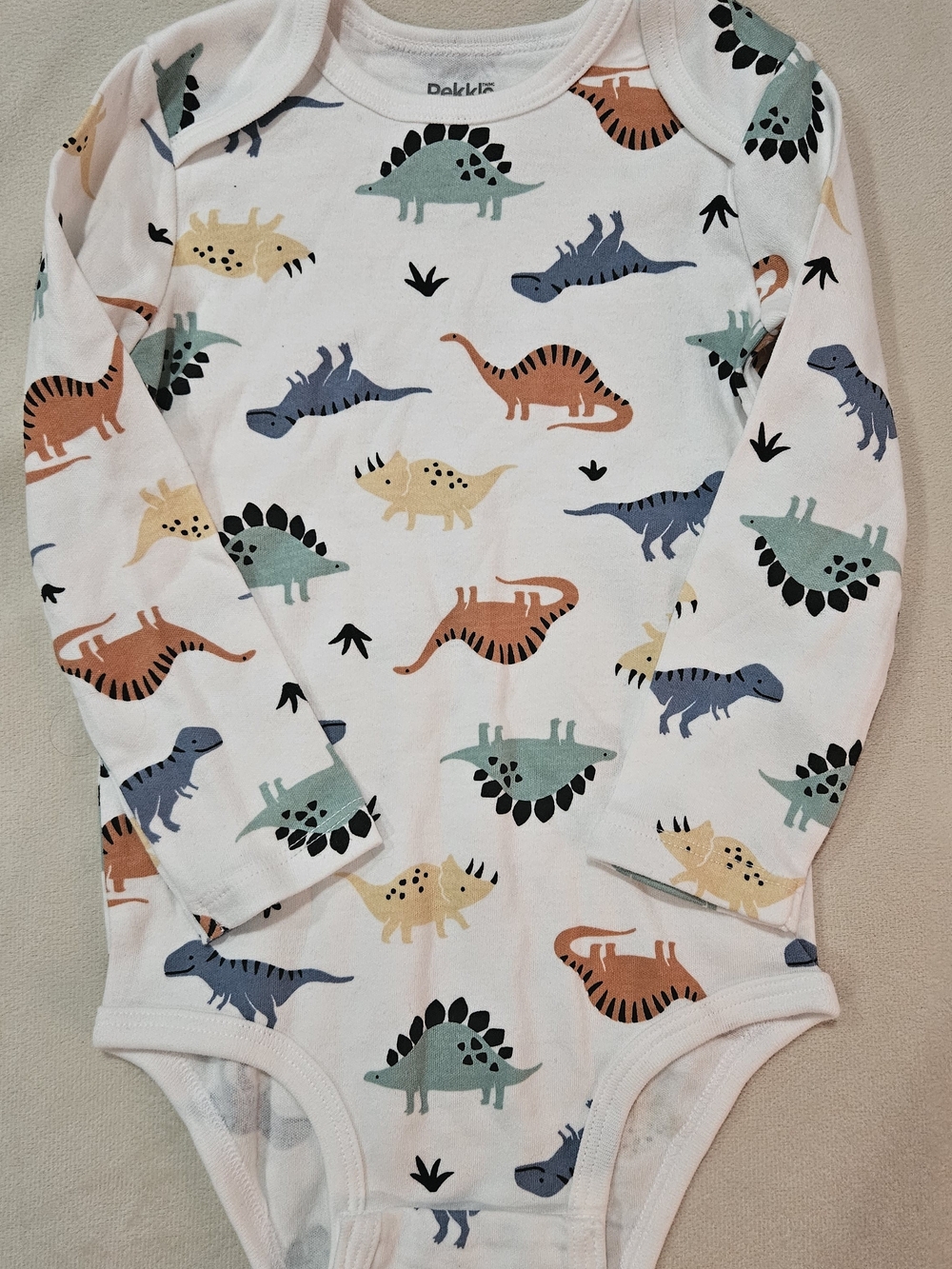Pekkle White Long-Sleeve Dinosaur Bodysuit - 18 Months